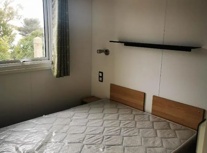 Mobil Neuf L Ile Dor St Raphael Avec Piscine *