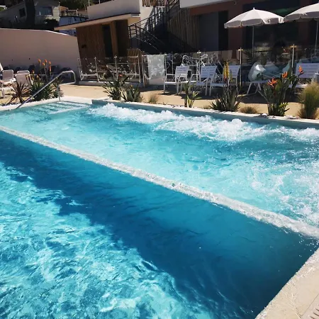 캠프장 Mobil Neuf L Ile Dor St Raphael Avec Piscine *