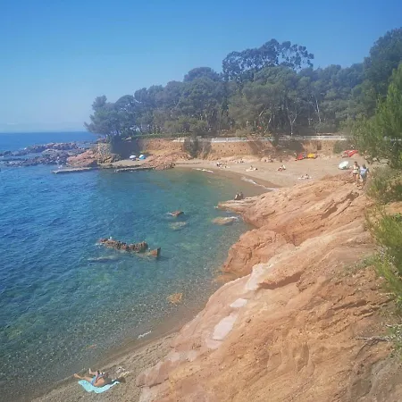 캠프장 Mobil Neuf L Ile Dor St Raphael Avec Piscine Saint-Raphaël