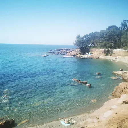 캠프장 Mobil Neuf L Ile Dor St Raphael Avec Piscine